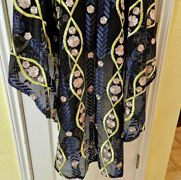 L'atiste by Amy Embroidered HiLo Cocktail Dress - Picture 6 of 11